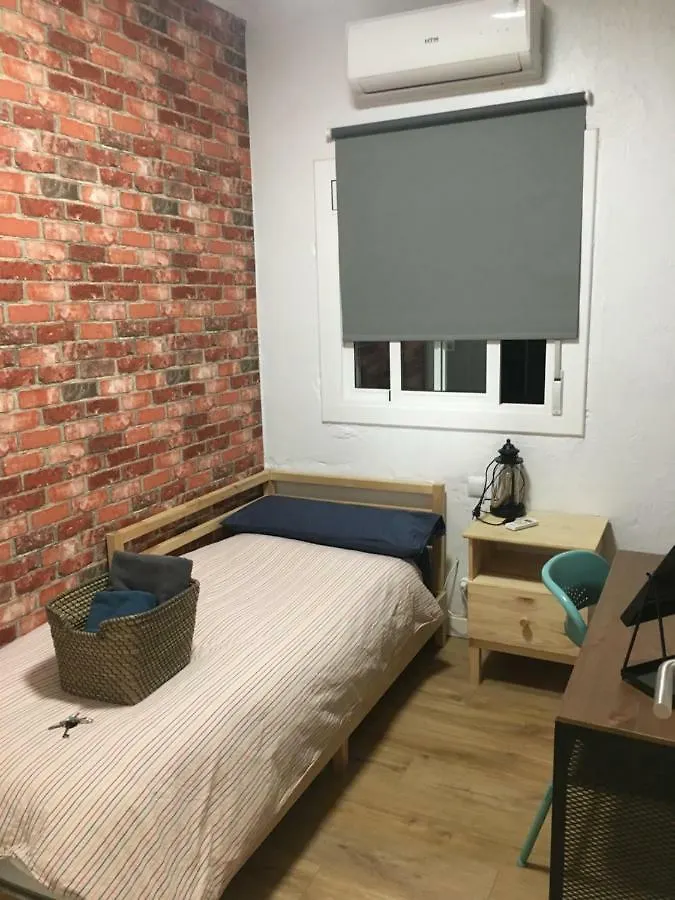 Practical room: Barcelona-Fira-Airport L'Hospitalet de Llobregat